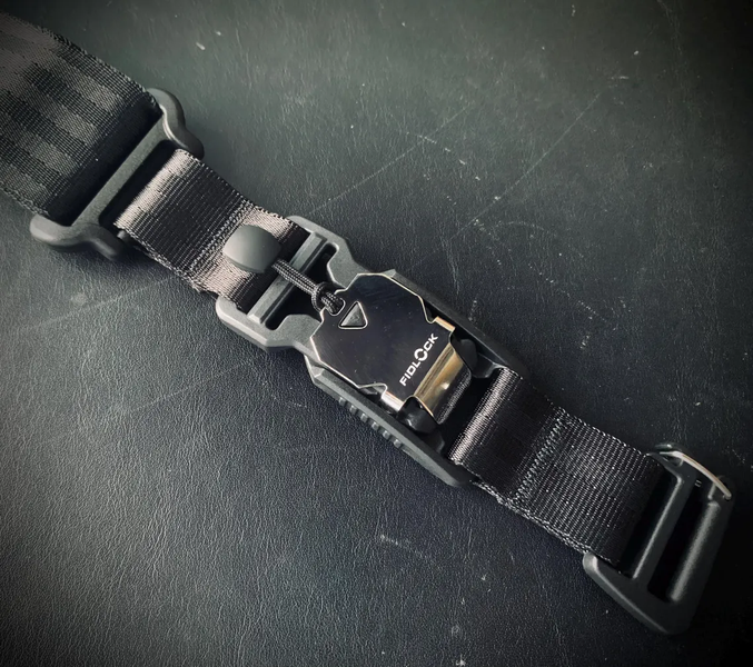 Плечовий ремінь JSD із замком FDLOCK V-Buckle 4/155 см (Підходить для всіх моделей сумок JSD крім Rhombus) Плечовий ремінь JSD із замком FDLOCK V-Buckle 4/155 см фото